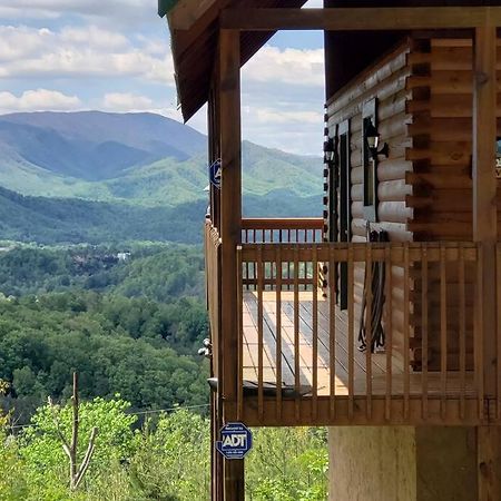 Willa Yogi'S Den: Breathtaking Views! 3 Min To Dollywood, On 1 Acre! Sevierville Zewnętrze zdjęcie