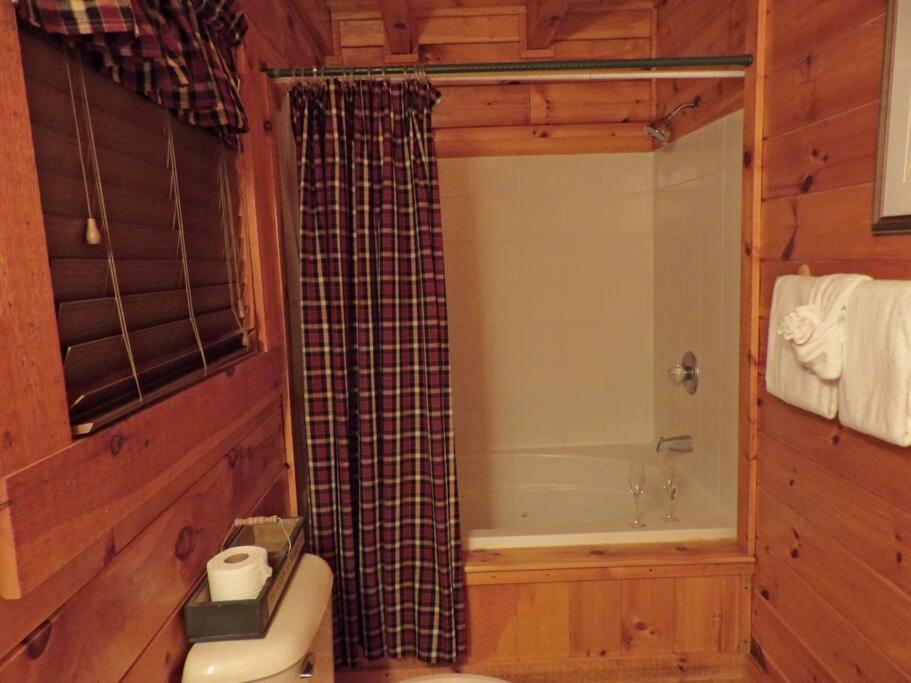 Willa Yogi'S Den: Breathtaking Views! 3 Min To Dollywood, On 1 Acre! Sevierville Zewnętrze zdjęcie