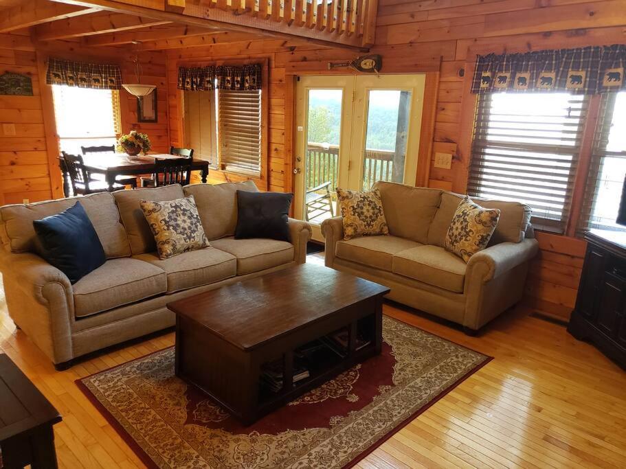 Willa Yogi'S Den: Breathtaking Views! 3 Min To Dollywood, On 1 Acre! Sevierville Zewnętrze zdjęcie