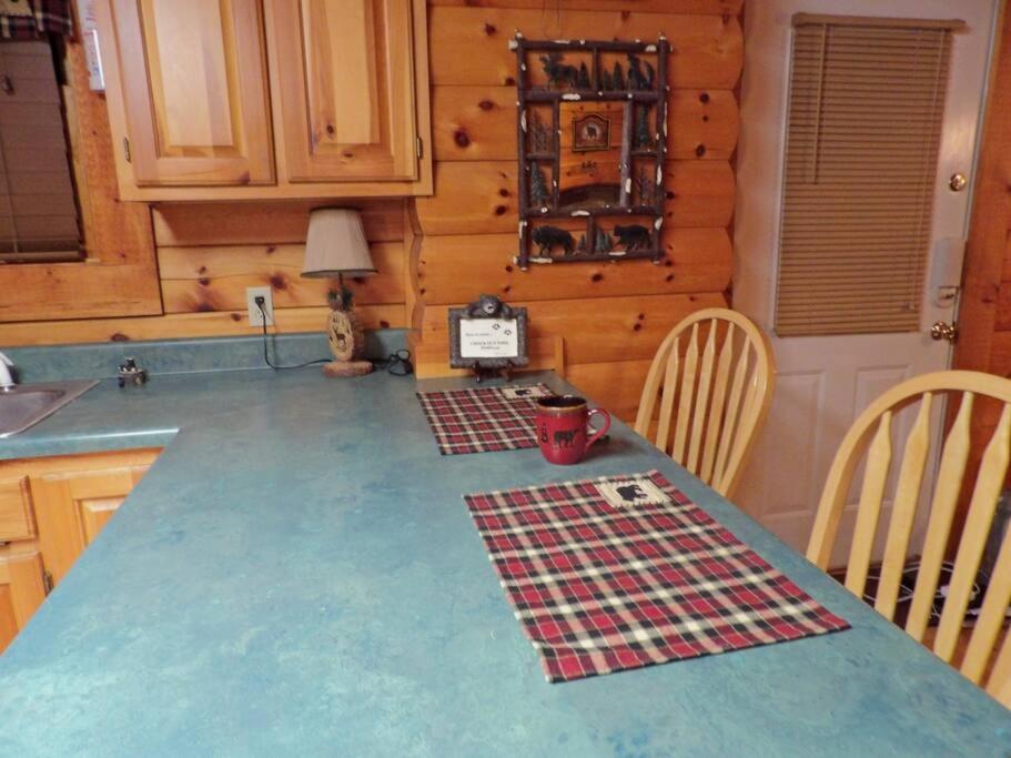 Willa Yogi'S Den: Breathtaking Views! 3 Min To Dollywood, On 1 Acre! Sevierville Zewnętrze zdjęcie